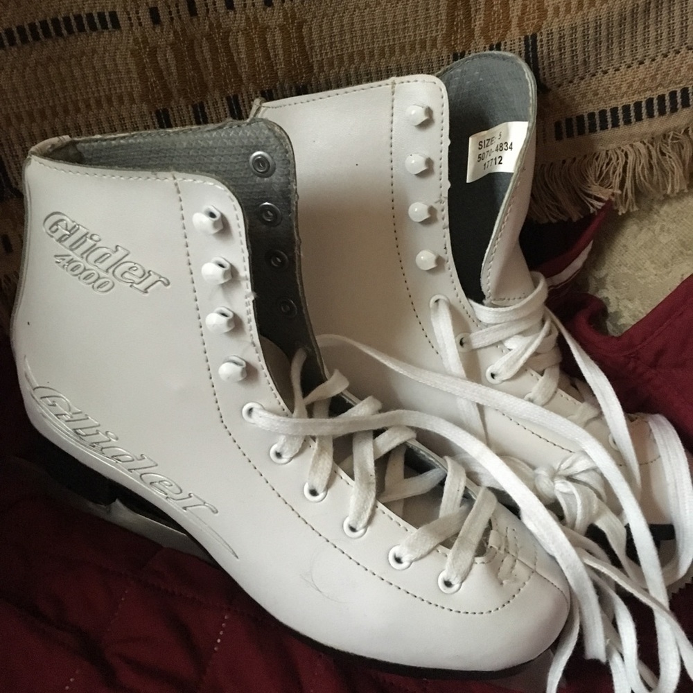 Glider 4000 Ice Skates